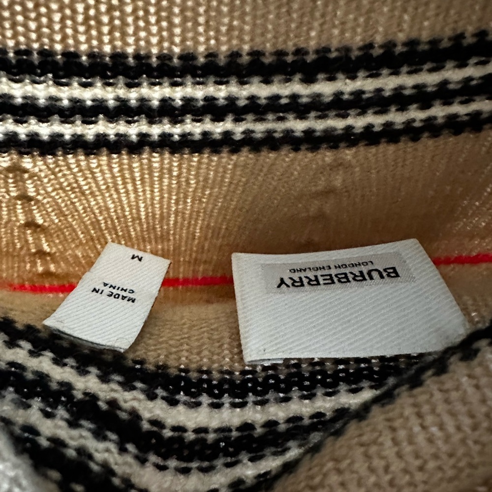 Burberry Beige Sweater with Black and Red Accents - Picture 9 of 11